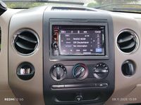 Second-hand Ford V8 235 CP (172 kW) 2005 Albastru SUV