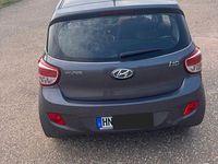 Gebraucht Hyundai i10 Trend 67 PS (49 kW) 2016 Grau Kleinwagen