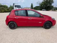 Gebraucht Renault Clio II 75 PS (55 kW) 2011 Rot Limousine