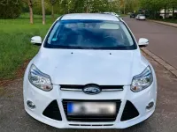 Gebraucht Ford Focus 140 PS (102 kW) 2012 Weiß Kombi