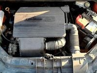 Gebraucht Ford Fiesta Ambiente 60 PS (44 kW) 2008 Rot Kleinwagen