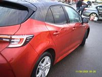 Gebraucht Toyota Corolla Hybrid Club 156 PS (114 kW) 2019 Rot Limousine