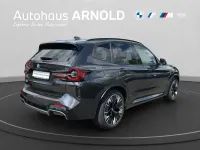 Gebraucht BMW iX3 Impressive 210 kW (286 PS) 2023 Sophistograu brillanteffekt SUV