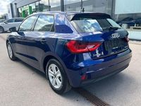 Neu Audi A1 Sportback Sport 116 PS (85 kW) 2025 Navarrablau metallic Kleinwagen