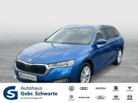 Gebraucht Skoda Octavia First Edition 150 PS (110 kW) 2022 Raceblau metallic Kombi