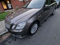 Gebraucht Mercedes E350 Elegance 231 PS (169 kW) 2009 Grau Limousine
