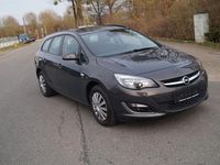 Gebraucht Opel Astra Active 101 PS (74 kW) 2013 Grau Kombi