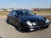 Gebraucht Mercedes E300 211 PS (155 kW) 2009 Schwarz Limousine