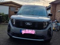 Gebraucht Ford Tourneo 125 PS (91 kW) 2024 Grau Kombi