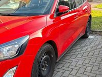 Gebraucht Ford Focus 120 PS (88 kW) 2020 Rot Kombi