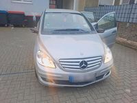 Gebraucht Mercedes B180 109 PS (80 kW) 2005 Grau Van / Kleinbus