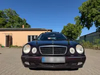 Gebraucht Mercedes E200 163 PS (119 kW) 2002 Schwarz Kombi