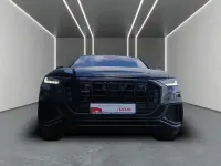 Gebraucht Audi Q8 Competition 340 PS (250 kW) 2023 Mythosschwarz metallic SUV