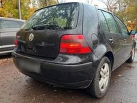Gebraucht VW Golf IV 74 PS (54 kW) 2002 Schwarz Kleinwagen