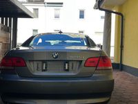 Gebraucht BMW 320 177 PS (130 kW) 2010 Grau Coupé