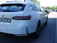 Gebraucht BMW 520 Sport Line 197 PS (144 kW) 2024 Weiß Limousine