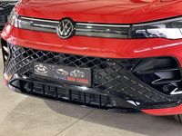 Gebraucht VW Tiguan R-line 193 PS (141 kW) 2024 Persimmon red metallic SUV
