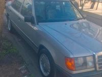 Gebraucht Mercedes E230 131 PS (96 kW) 1986 Grau Limousine