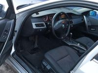 Gebraucht BMW 523 Sport Line 177 PS (130 kW) 2006 Silber Limousine