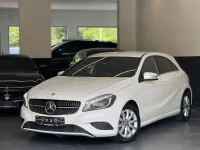 Gebraucht Mercedes A180 Urban 122 PS (89 kW) 2012 Weiß Kleinwagen