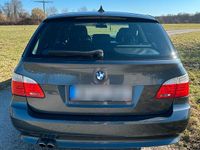 Gebraucht BMW 530 235 PS (172 kW) 2008 Grau Kombi