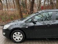 Usata Opel Astra 125 CV (91 kW) 2012 Nero Station wagon