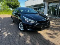 Gebraucht Kia Ceed Spirit 135 PS (99 kW) 2015 Schwarz Kleinwagen