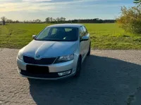 Käytetty Skoda Rapid 90 HP (66 kW) 2014 Hopea Viistoperä