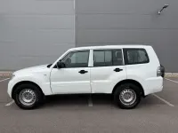Gebraucht Mitsubishi Pajero Inform 200 PS (147 kW) 2014 Weiß SUV