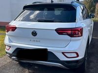 Gebraucht VW T-Roc Move 150 PS (110 kW) 2023 Weiß SUV