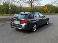 Gebraucht BMW 318 Shadowline 136 PS (100 kW) 2015 Grau Kombi