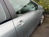 Gebraucht Toyota Yaris Sol 90 PS (66 kW) 2008 Silber Kleinwagen