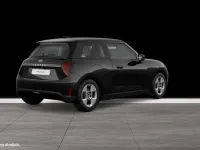 Gebraucht Mini Cooper 135 kW (184 PS) 2024 Schwarz Kleinwagen