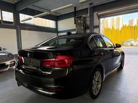 Gebraucht BMW 330 Advantage 258 PS (189 kW) 2016 Schwarz Limousine