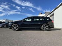 Gebraucht VW Passat R 150 PS (110 kW) 2022 Schwarz Kombi
