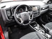 Gebraucht Mitsubishi Outlander P-HEV 203 PS (149 kW) 2016 Rot rot metallic SUV