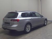 Gebraucht VW Passat 150 PS (110 kW) 2023 Silber Limousine