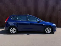 Gebraucht Hyundai i30 109 PS (80 kW) 2011 Blau Kombi