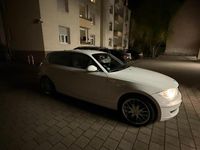 Gebraucht BMW 116 122 PS (89 kW) 2009 Weiß Kleinwagen