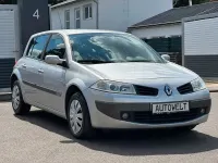 Gebraucht Renault Mégane Avantage 111 PS (81 kW) 2008 Silber Limousine