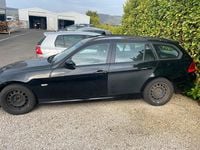 Gebraucht BMW 318 143 PS (105 kW) 2009 Schwarz Kombi