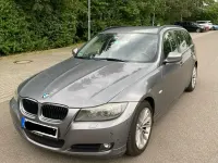 Gebraucht BMW 318 143 PS (105 kW) 2012 Grau Kombi