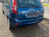 Używany Ford Fiesta 70 KM (51 kW) 2007 Niebieski Hatchback