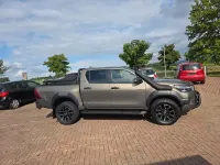 Gebraucht Toyota HiLux 204 PS (150 kW) 2023 Oxide bronze Pickup