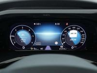 Gebraucht VW Multivan Basis 150 PS (110 kW) 2024 Grau Van