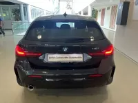 Gebraucht BMW 118 Performance 136 PS (100 kW) 2022 Schwarz Kleinwagen