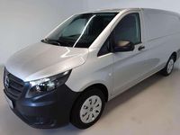 Gebraucht Mercedes Vito 136 PS (100 kW) 2017 Brillantsilber metallic Van