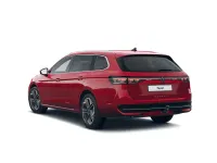 Gebraucht VW Passat Elegance 150 PS (110 kW) 2024 Chilirot metallic Kombi
