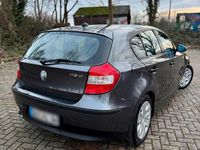 Gebraucht BMW 118 122 PS (89 kW) 2005 Grau Kleinwagen