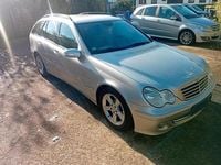 Gebraucht Mercedes 220 143 PS (105 kW) 2004 Silber Kombi